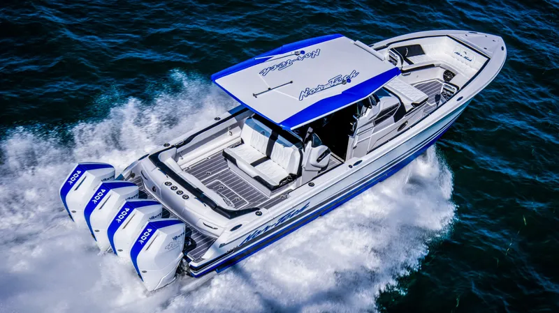 Slide: The Image of Nor-Tech 400 Super Sport CC 2026 - 8