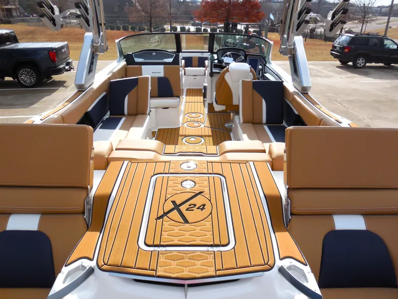 Slide: The Image of MasterCraft X24 2024 - 4