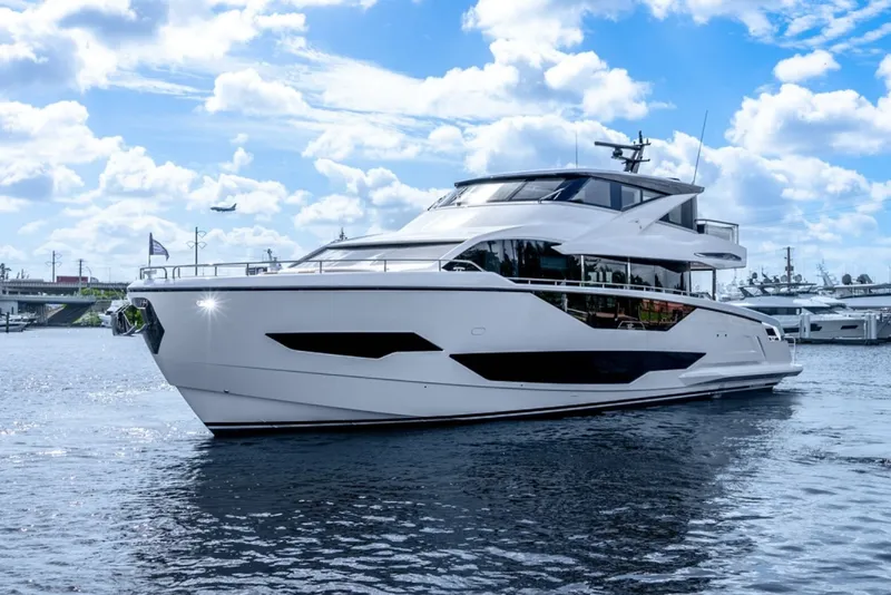 The Image of Sunseeker 90 OCean enclosed 2025 - 0