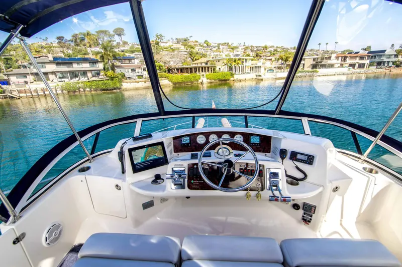 Slide: The Image of Silverton 39 Motor Yacht 2004 - 16