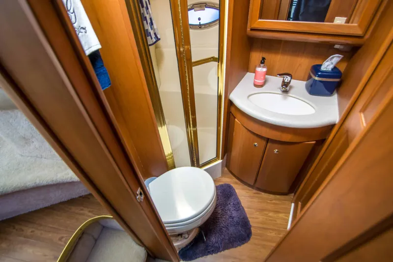 Slide: The Image of Silverton 39 Motor Yacht 2004 - 43