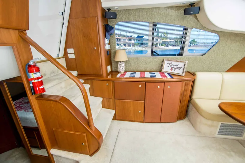 Slide: The Image of Silverton 39 Motor Yacht 2004 - 28