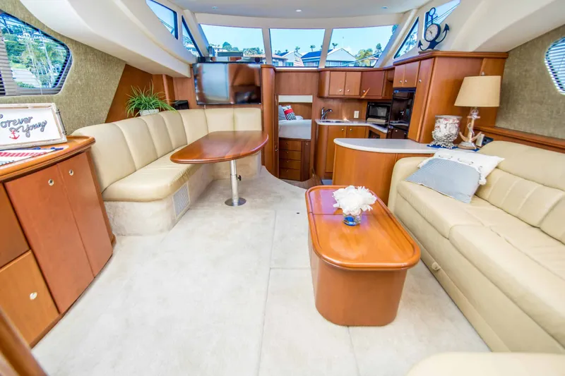 Slide: The Image of Silverton 39 Motor Yacht 2004 - 21