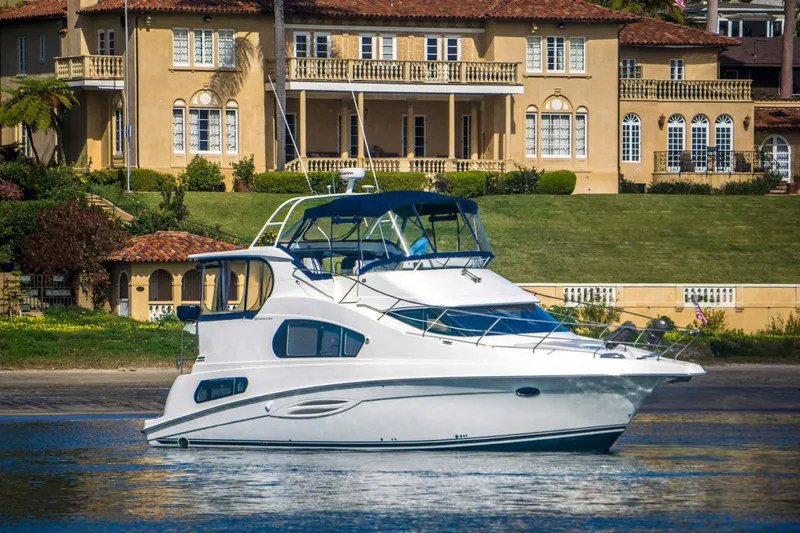 The Image of Silverton 39 Motor Yacht 2004 - 0