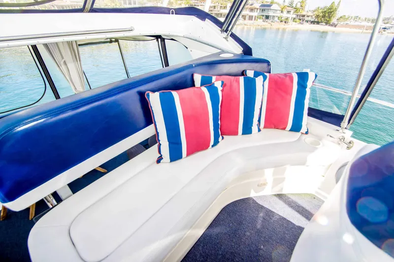 Slide: The Image of Silverton 39 Motor Yacht 2004 - 20