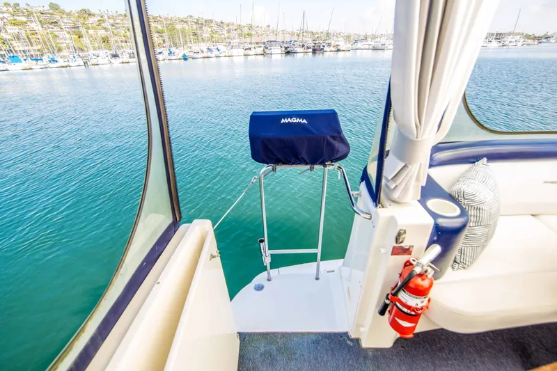 Slide: The Image of Silverton 39 Motor Yacht 2004 - 12