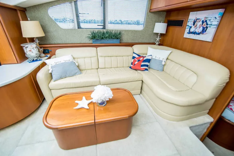 Slide: The Image of Silverton 39 Motor Yacht 2004 - 22