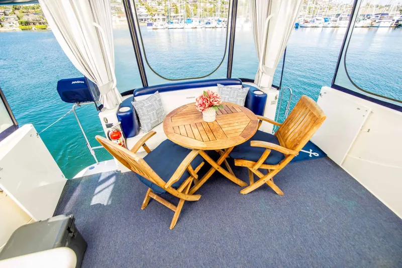 Slide: The Image of Silverton 39 Motor Yacht 2004 - 10