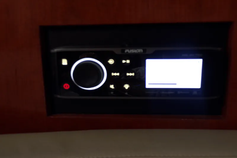 Slide: The Image of Cruisers 370 EXPRESS 2005 - 44