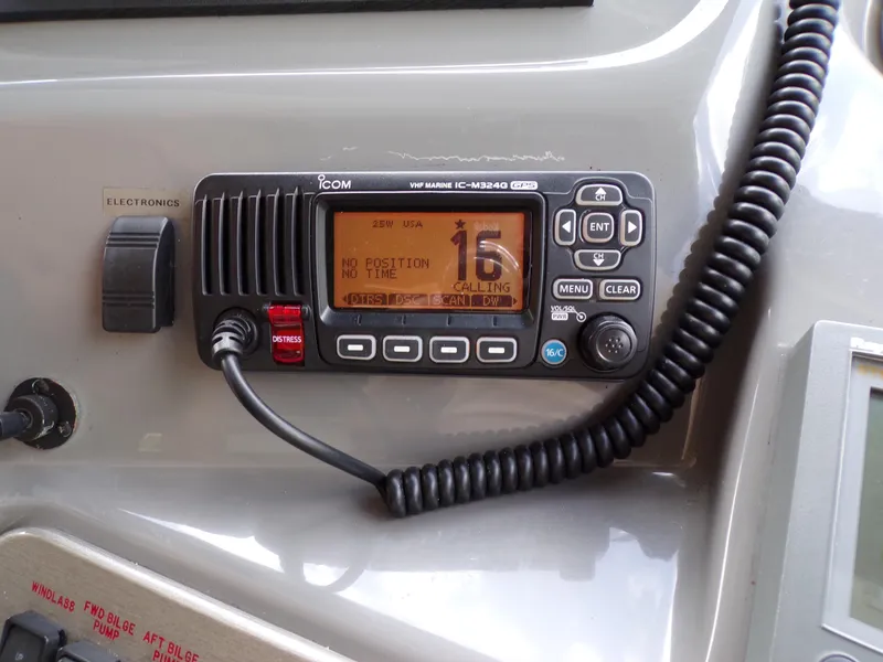 Slide: The Image of Cruisers 370 EXPRESS 2005 - 46