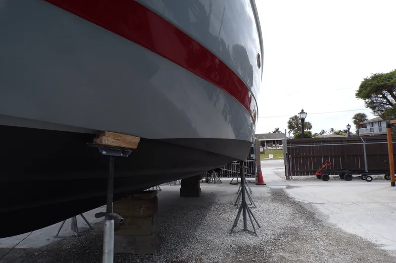 Slide: The Image of Cruisers 370 EXPRESS 2005 - 18