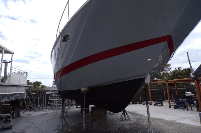 Slide: The Image of Cruisers 370 EXPRESS 2005 - 17