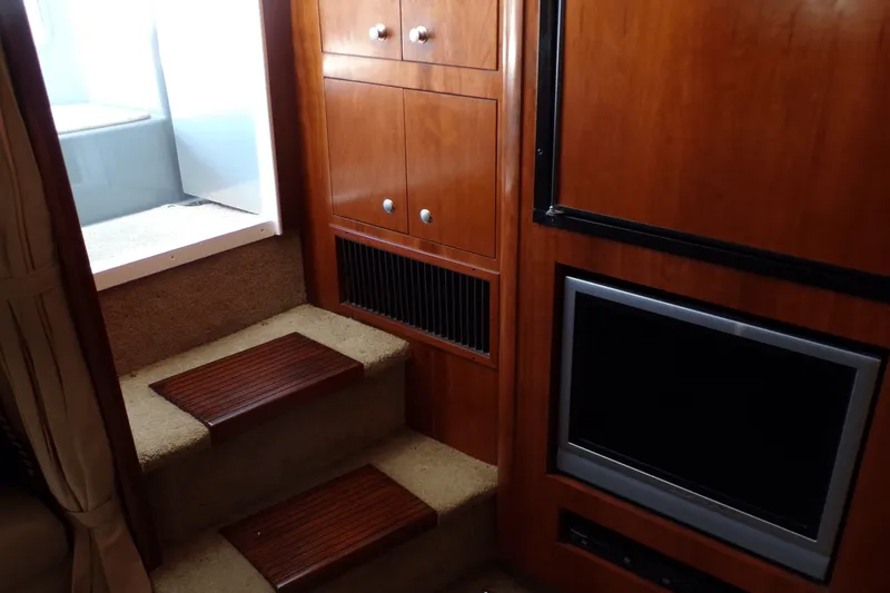 Slide: The Image of Cruisers 370 EXPRESS 2005 - 35