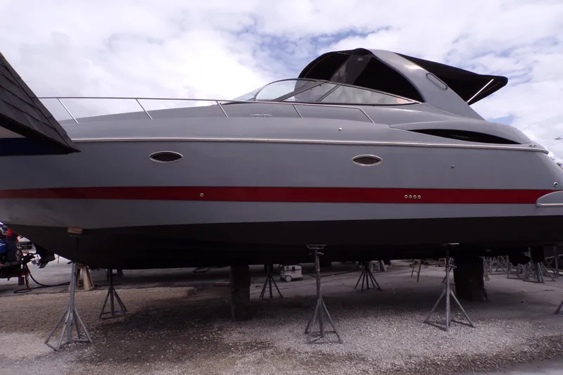 Slide: The Image of Cruisers Yachts 370 EXPRESS 2005 - 16