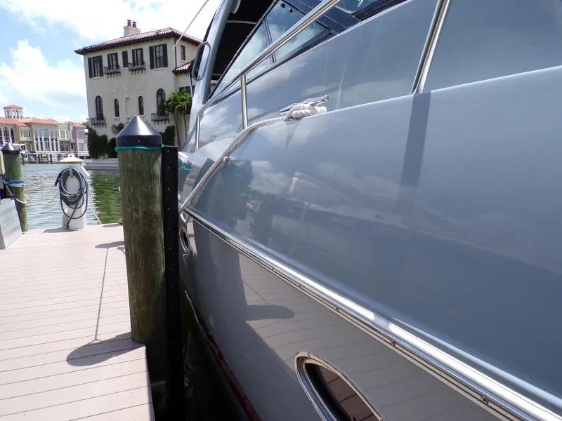 Slide: The Image of Cruisers Yachts 370 EXPRESS 2005 - 18