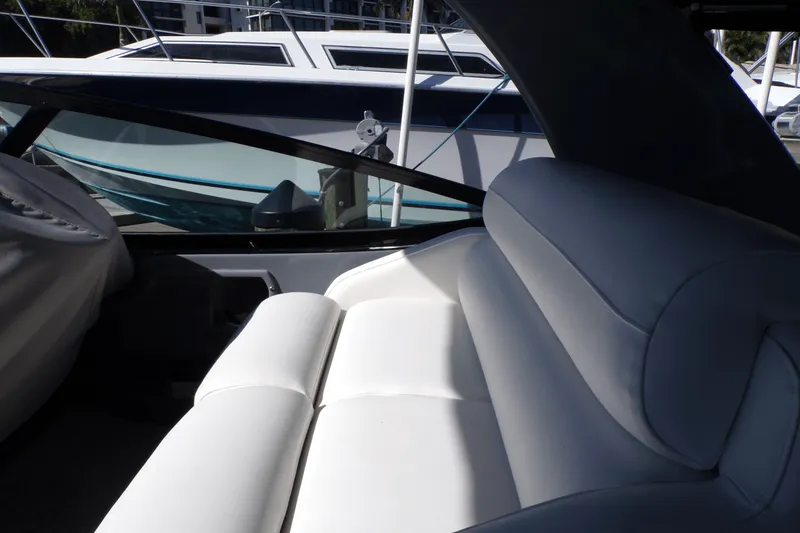 Slide: The Image of Cruisers Yachts 370 EXPRESS 2005 - 36