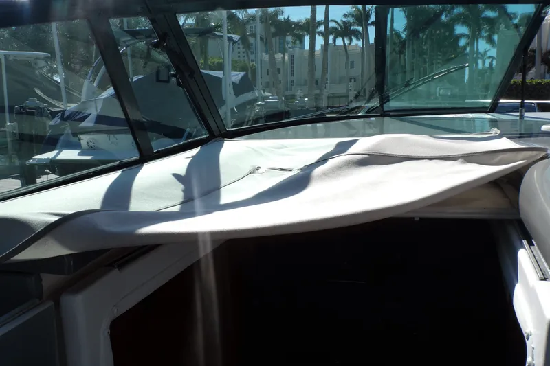 Slide: The Image of Cruisers Yachts 370 EXPRESS 2005 - 41