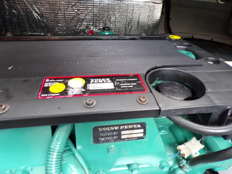 Slide: The Image of Cruisers Yachts 370 EXPRESS 2005 - 55