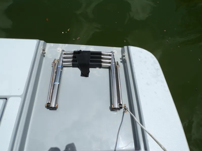 Slide: The Image of Cruisers Yachts 370 EXPRESS 2005 - 62