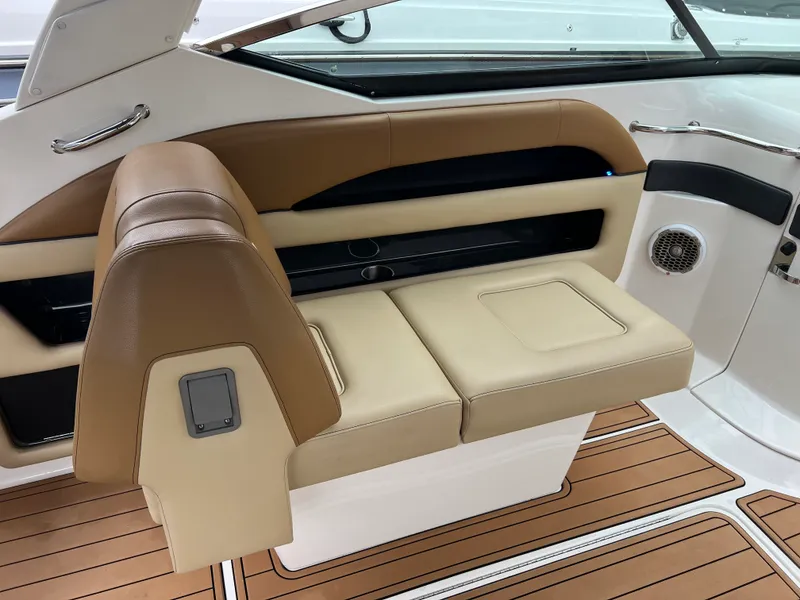 Slide: The Image of Sea Ray 300 SLX 2014 - 20