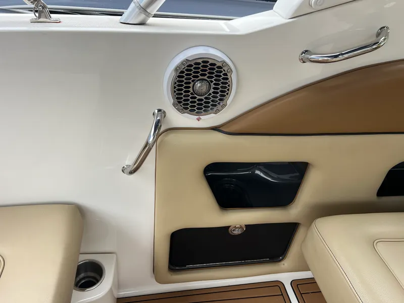 Slide: The Image of Sea Ray 300 SLX 2014 - 22