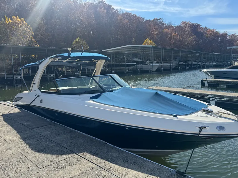 Slide: The Image of Sea Ray 300 SLX 2014 - 4