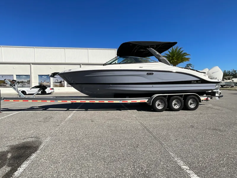 Slide: The Image of Sea Ray SLX 280 Outboard 2026 - 2
