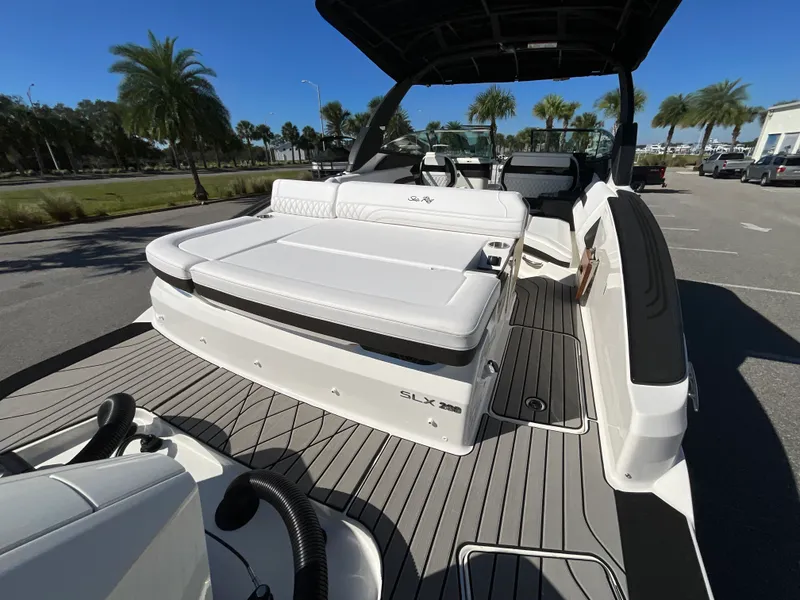 Slide: The Image of Sea Ray SLX 280 Outboard 2026 - 6