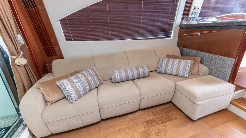 Slide: The Image of Sea Ray 510 FLY 2016 - 16