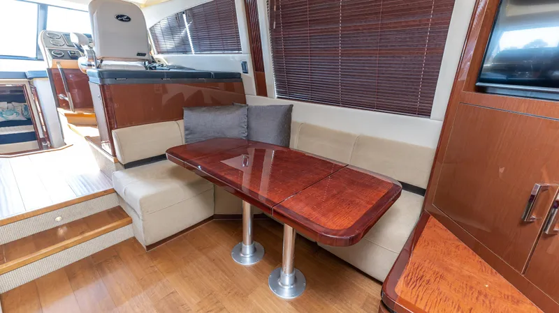 Slide: The Image of Sea Ray 510 FLY 2016 - 17