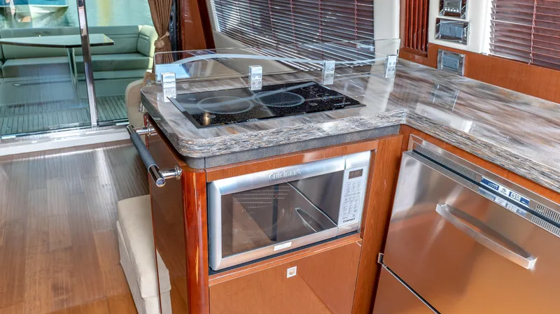 Slide: The Image of Sea Ray 510 FLY 2016 - 20