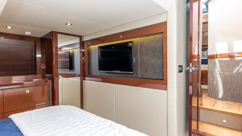 Slide: The Image of Sea Ray 510 FLY 2016 - 31