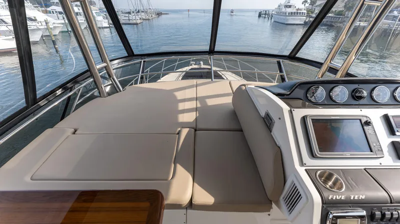 Slide: The Image of Sea Ray 510 FLY 2016 - 41