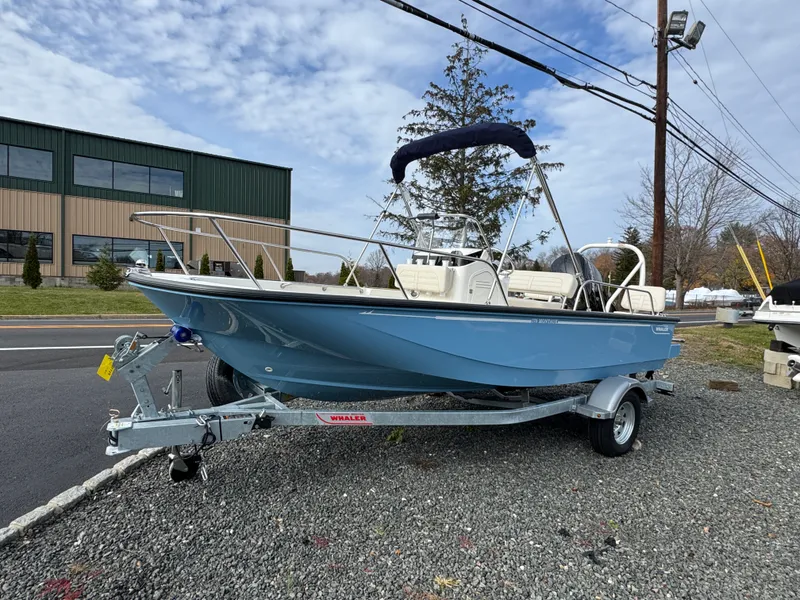 The Image of Boston Whaler 170 Montauk 2026 - 0