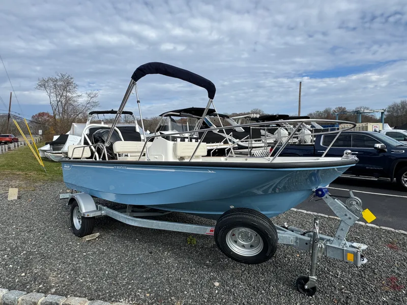 Slide: The Image of Boston Whaler 170 Montauk 2026 - 4