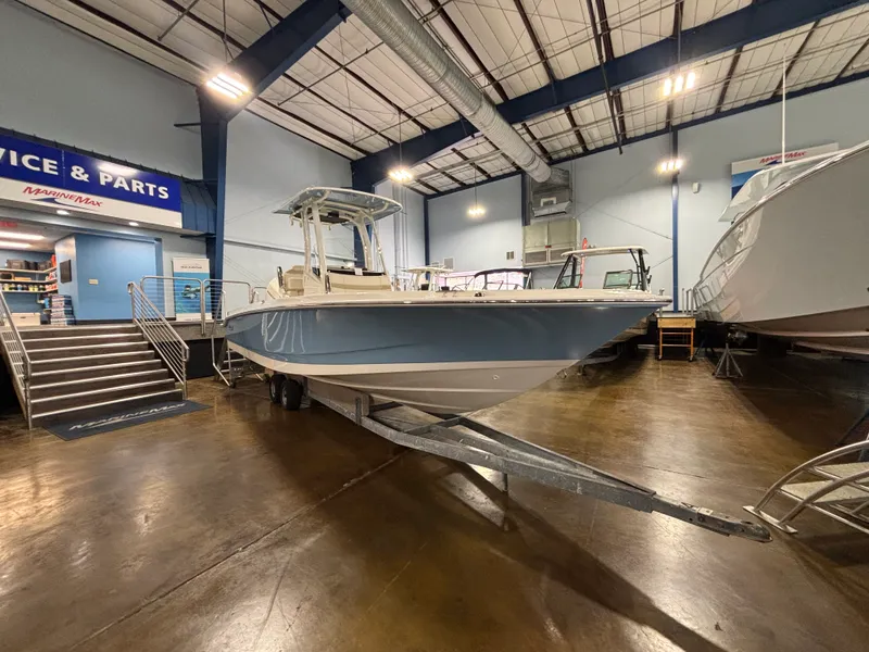 The Image of Boston Whaler 250 Dauntless 2026 - 0