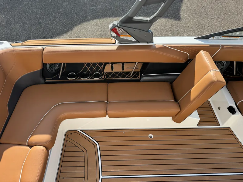 Slide: The Image of Nautique GS 24 2019 - 27