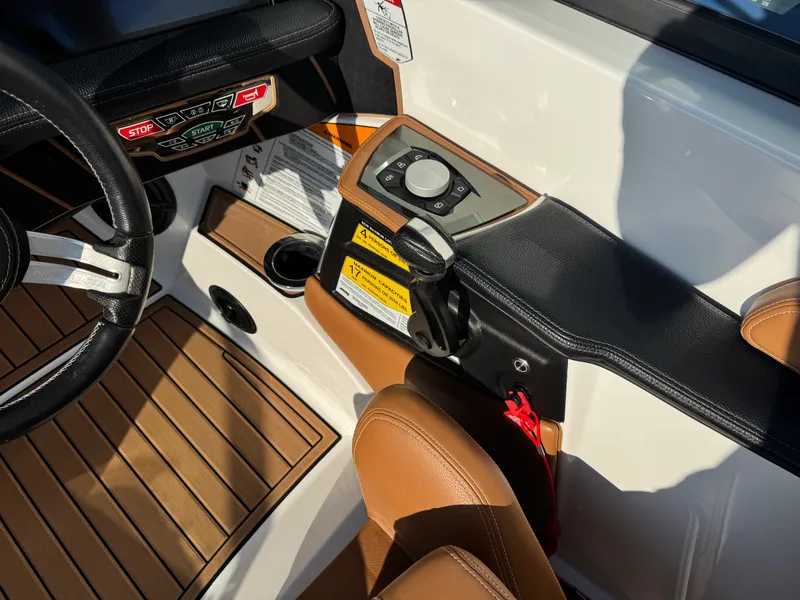 Slide: The Image of Nautique GS 24 2019 - 37