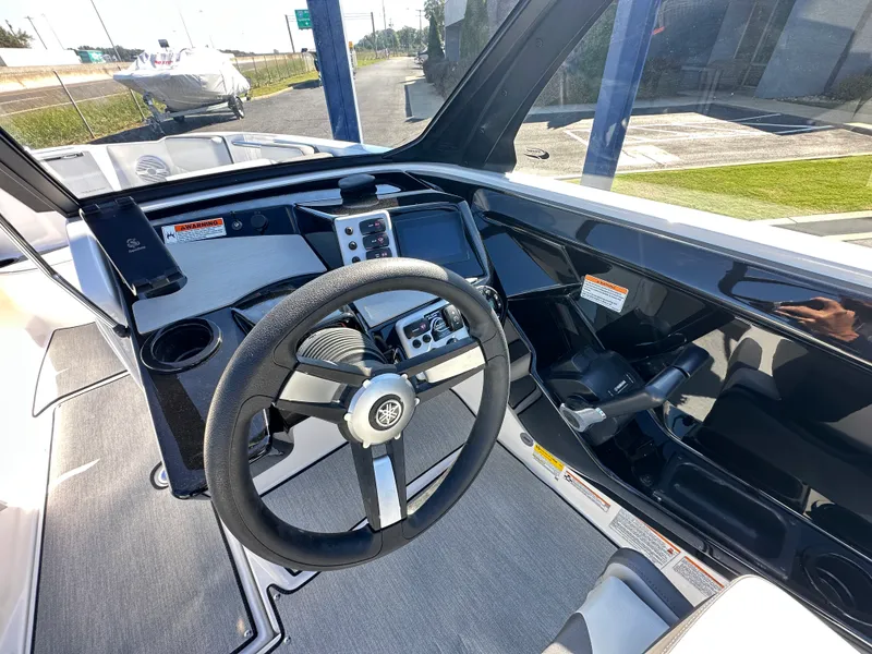 Slide: The Image of Yamaha AR220 2026 - 13