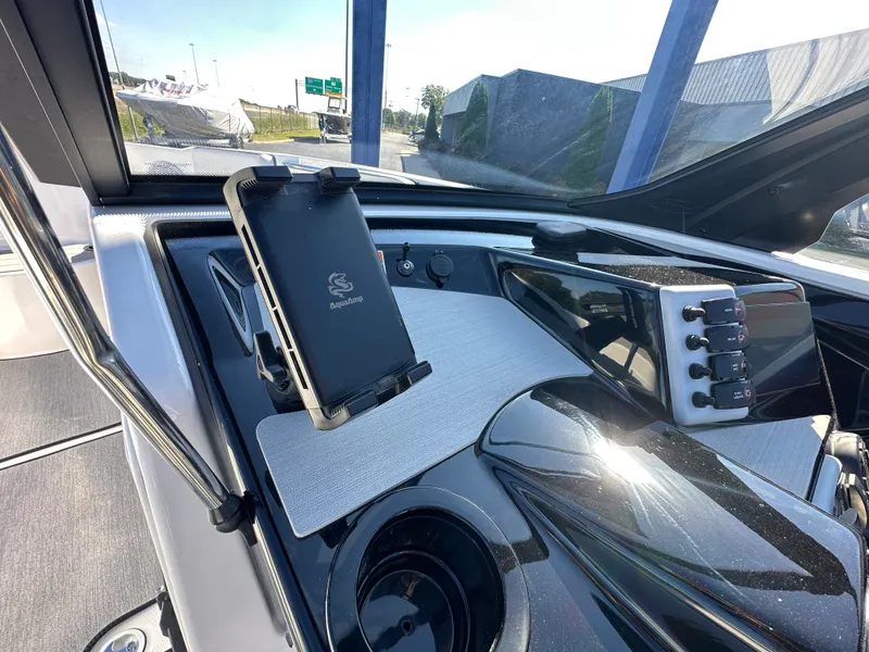 Slide: The Image of Yamaha AR220 2026 - 16