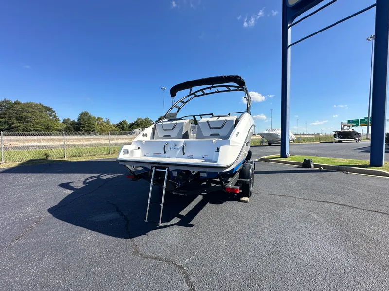 Slide: The Image of Yamaha AR220 2026 - 3