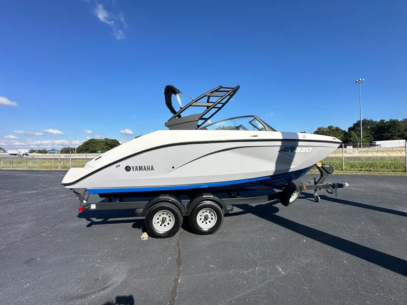 Slide: The Image of Yamaha AR220 2026 - 4