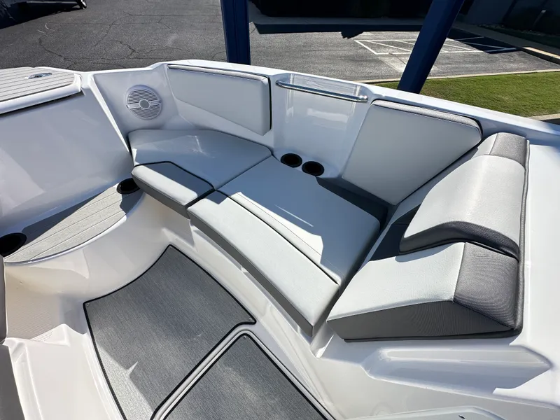 Slide: The Image of Yamaha AR220 2026 - 7