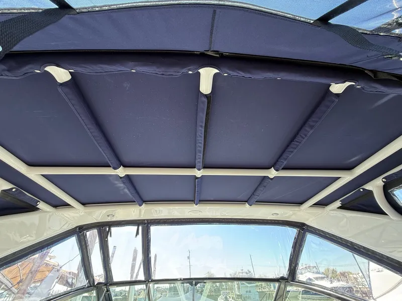 Slide: The Image of Cruisers Yachts 328 SPORT 2015 - 19