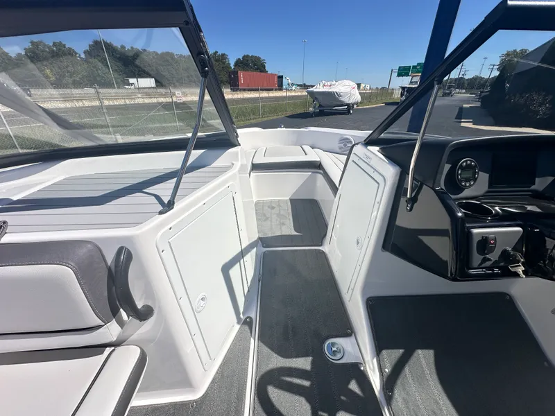 Slide: The Image of Yamaha AR190 2026 - 9