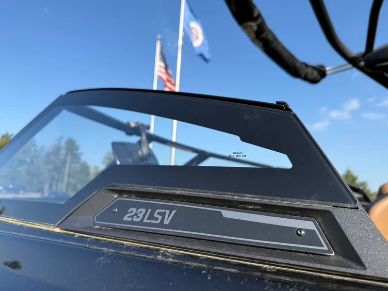 Slide: The Image of Malibu WAKESETTER 23 LSV 2022 - 18