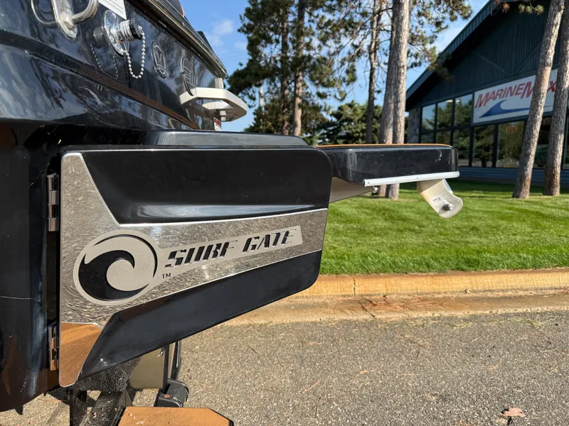 Slide: The Image of Malibu WAKESETTER 23 LSV 2022 - 19