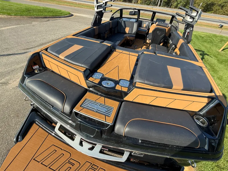 Slide: The Image of Malibu WAKESETTER 23 LSV 2022 - 5