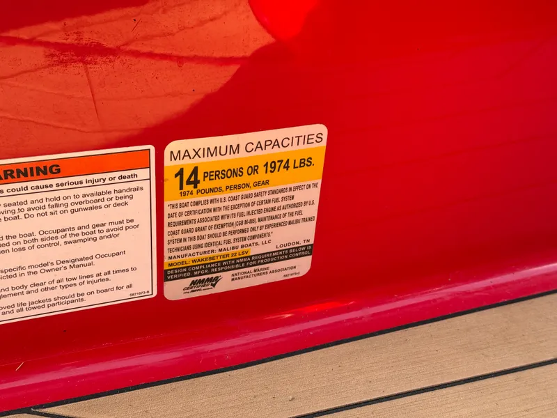 Slide: The Image of Malibu 22LSV 2019 - 20