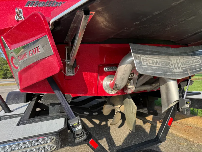 Slide: The Image of Malibu 22LSV 2019 - 25